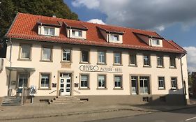 Caesaro Hotel & Pizzeria - 20 Jahre Familienunternehmen